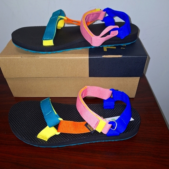 A pair of Teva Original Universal sandals with multicolored straps. NWT - Picture 1 of 9